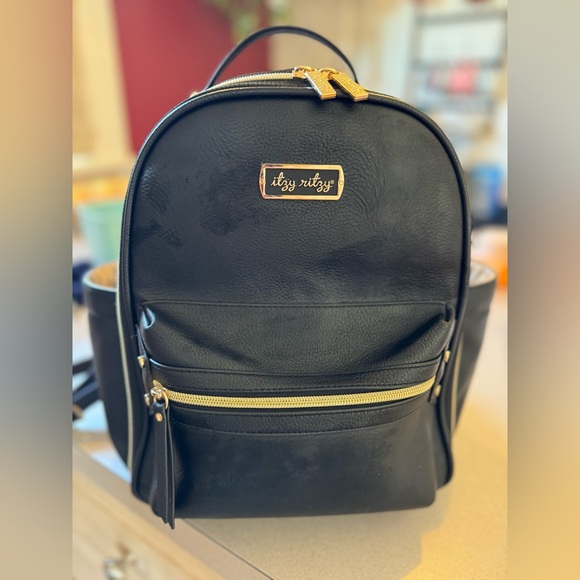 Diaper bag - Picture 1 of 6